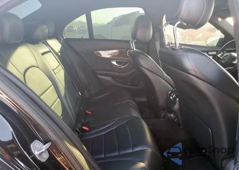 2017 Mercedes-Benz C 300 from USA, damaged, VIN 55SWF4JB4HU203985